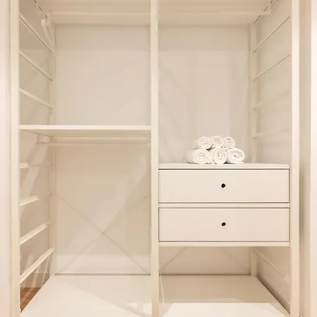 Apartament Cauce 4 *